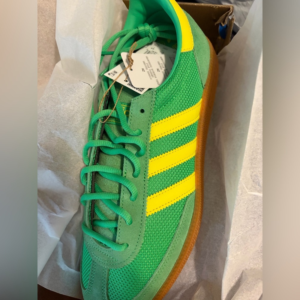 BRAND NEW ADIDAS HANDBALL SPEZIAL
